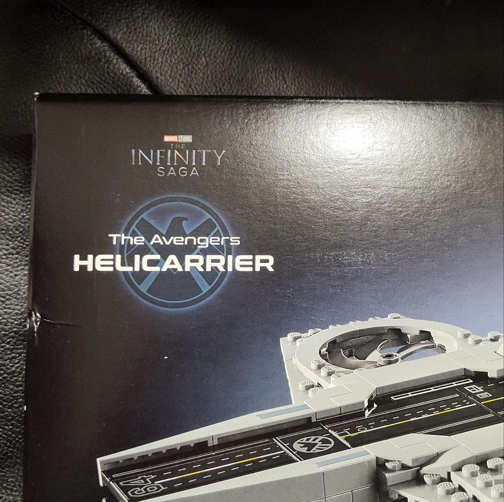 LEGO Super Heroes: The Avengers Helicarrier (76295) Sealed, Brand New, Unopened - Picture 2 of 4